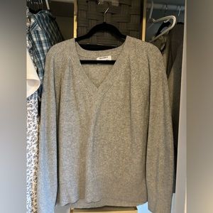 Old Navy V neck long sleeve